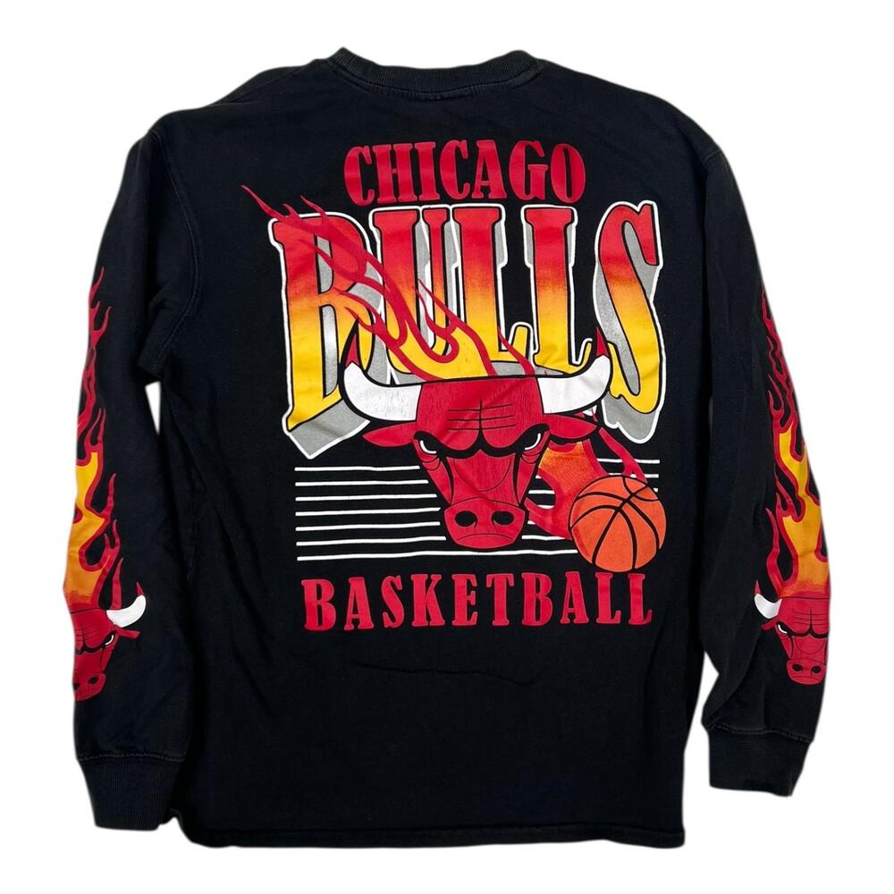 Chicago Bulls Long Sleeve Shirt Mens Small Black NBA Basketball Flames Retro VTG